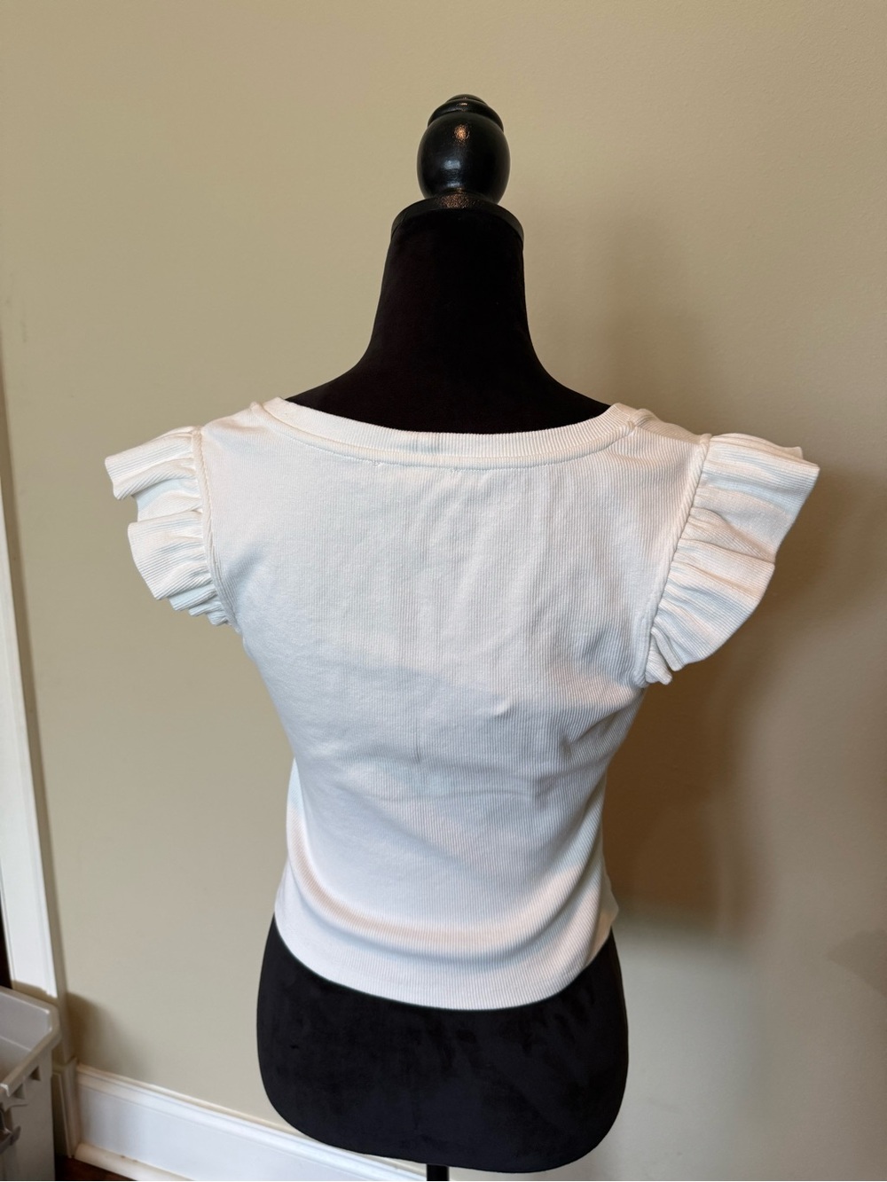 Free the Roses White Ruffle Sleeve Ribbed Tank - Picture 3 of 4